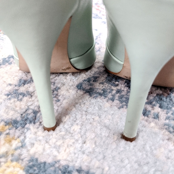 BCBG Generation peep toe pumps - Picture 6 of 9